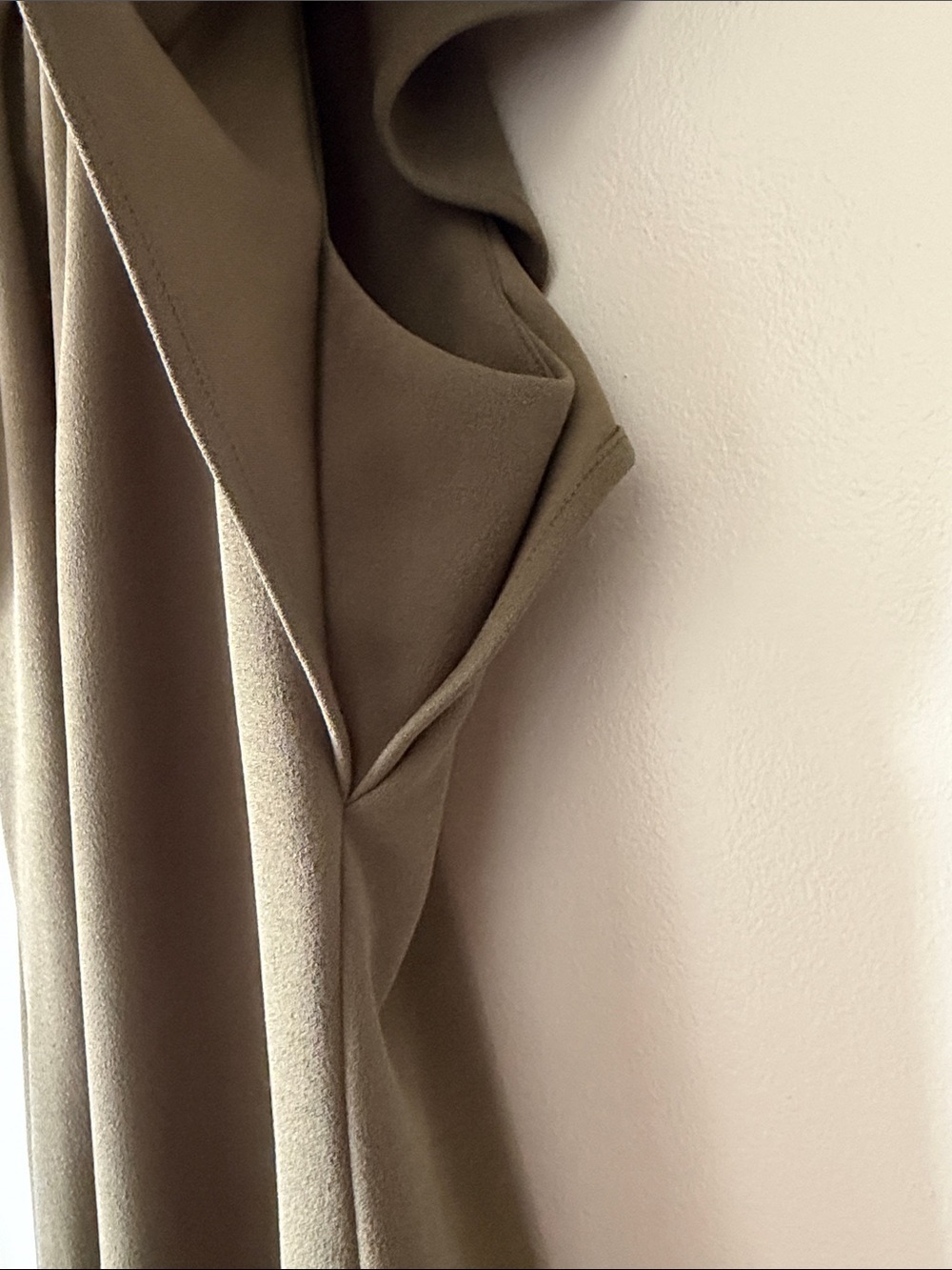 Calvin Klein|Chic Elegant Sleeveless Olive High-Neck Flutter Dress|Size 4|EUC - Picture 6 of 11